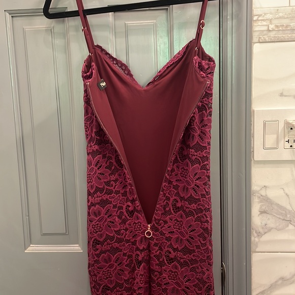 NOOKIE LACE MIDI DRESS - Picture 8 of 10